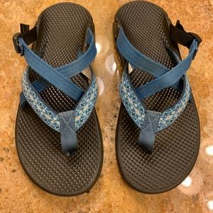 Ladies Size 7 Blue Chacos in great condition.